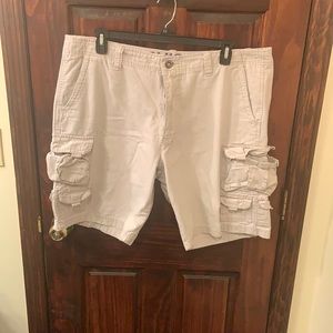 Plugg brand men’s shorts size 40